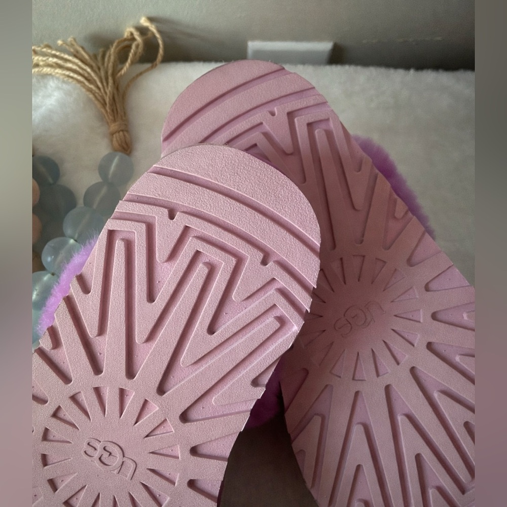 UGG Funkette Women’s 7 - Picture 3 of 4